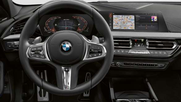 M Sportlenkung. BMW 1er mit M Sportlenkung.