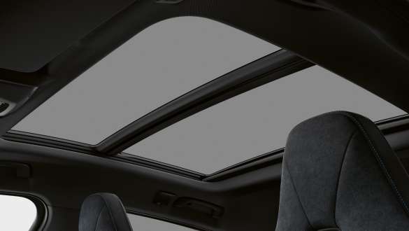 Panorama-Glasdach. BMW 1er Modell Sport Line mit Panorama-Glasdach.