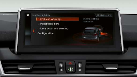 Driving Assistant Plus BMW 2er Gran Tourer Driving Assistant Plus Control Display BMW 2er Gran Tourer F46 2018 Innenraum