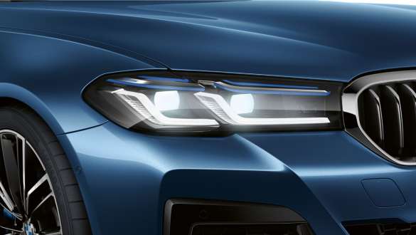BMW Laserlicht BMW 5er Limousine G30 BMW Laserlicht BMW 5er Limousine G30 Facelift 2020 Phytonicblau Nahaufnahme Front