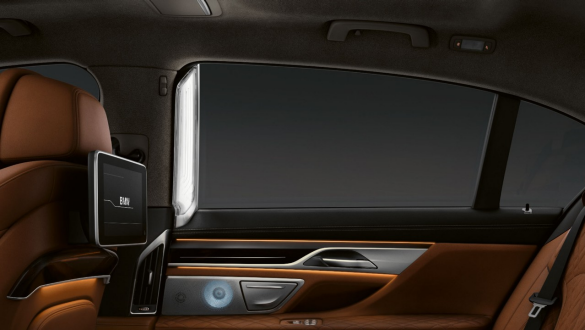 BMW 7er Limousine Ambienter Lichtakzent BMW 7er Limousine: Ambienter Lichtakzent im Innenraum
