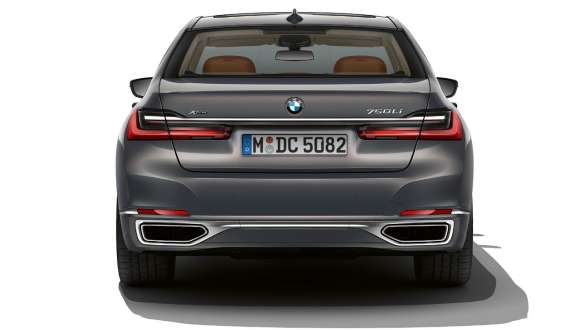 BMW 7er Limousine Heckschürze BMW 7er Limousine: Nahaufnahme der Heckschürze