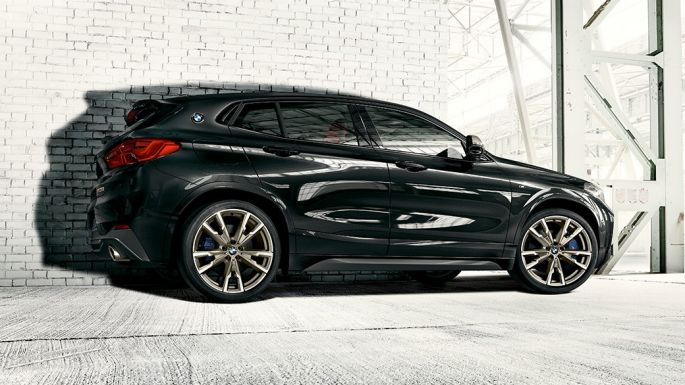 M Leichtmetallräder BMW X2 M35i M Leichtmetallräder BMW X2 M35i Saphirschwarz metallic F39 Seitenansicht