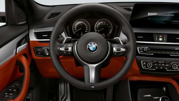 Cockpit BMW X2 M35i F39 Cockpit mit Aktiver Geschwindigkeitsregelung mit Stop&Go-Funktion BMW X2 M35i 2018 F39 Innenraum