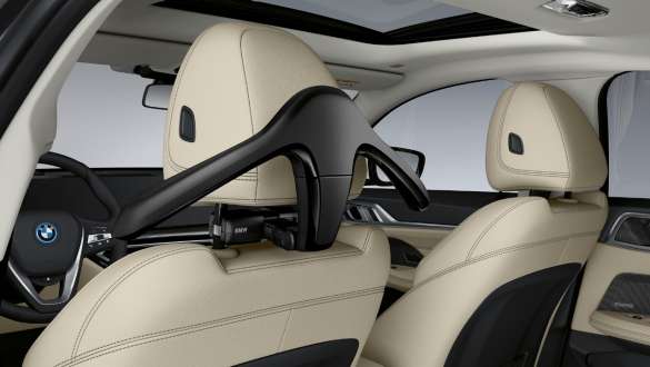 BMW Kleiderbügel für Travel & Comfort System BMW i4 M50 G26 2021 BMW Kleiderbügel für Travel & Comfort System BMW i4 M50 G26 2021