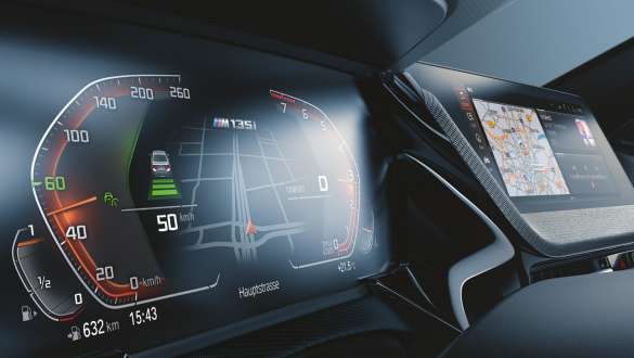 BMW Live Cockpit Professional. BMW M135i xDrive mit BMW Live Cockpit Professional.