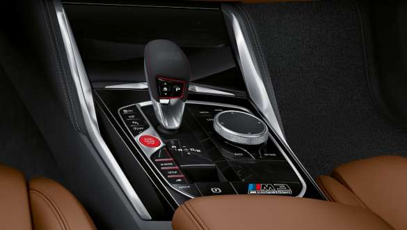 8-Gang M Steptronic Getriebe BMW M3 Competition Limousine G80 2020 BMW M3 Competition Limousine G80 2020 8-Gang M Steptronic Getriebe Nahaufnahme Gangwahlschalter