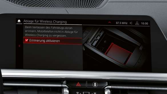 Telefonie mit Wireless Charging BMW 3er Limousine M Automobile G80 G20 BMW 3er Limousine M Automobile G80 G20 Telefonie mit Wireless Charging Control Display Innenraum