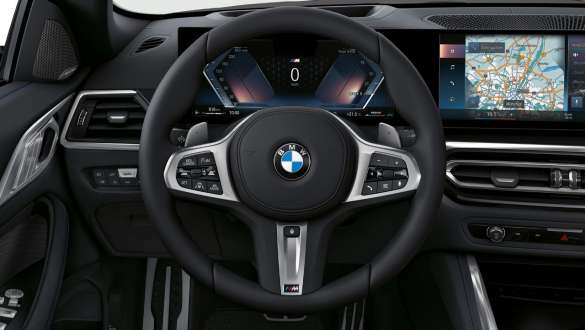 M Lederlenkrad BMW M440i xDrive Cabrio G23 2020 M Lederlenkrad BMW M440i xDrive Cabrio G23 2020 Innenraum Nahaufnahme
