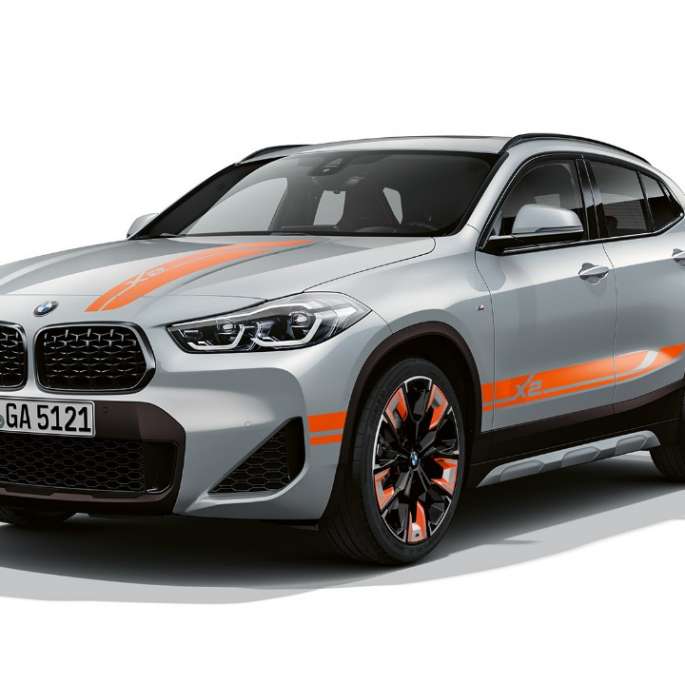 Dreiviertel Frontansicht BMW X2 Modell Edition M Mesh BMW X2 Modell Edition M Mesh 2020 F39 Brooklyn Grau Dreiviertel Heckansicht