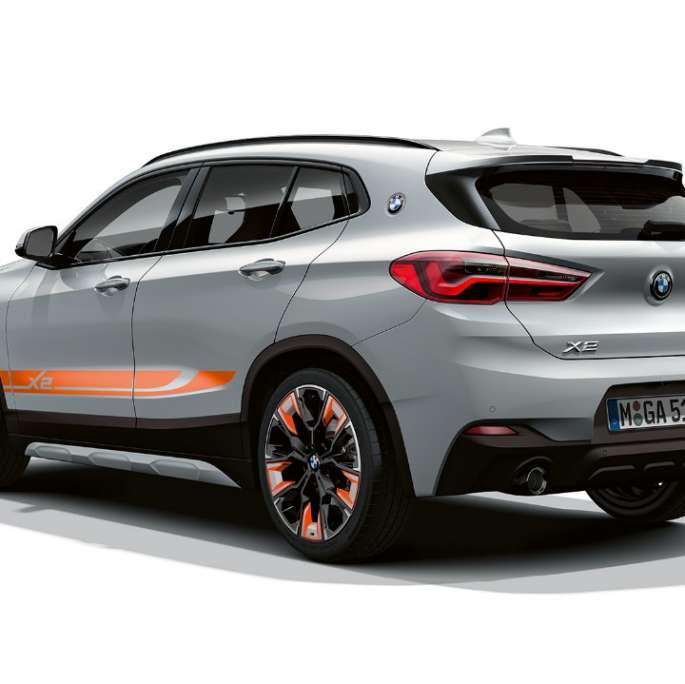 Dreiviertel Heckansicht BMW X2 Modell Edition M Mesh BMW X2 Modell Edition M Mesh 2020 F39 Brooklyn Grau Dreiviertel Heckansicht