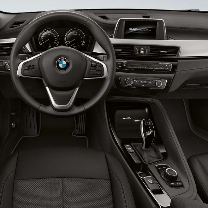 Cockpit BMW X2 sDrive20i Modell Advantage BMW X2 sDrive20i Modell Advantage 2018 F39 Interieur Cockpit