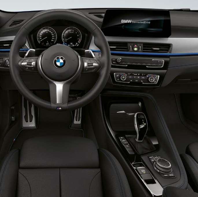 Cockpit BMW X2 sDrive20i Modell M Sport BMW X2 sDrive20i Modell M Sport 2018 F39 Interieur Cockpit