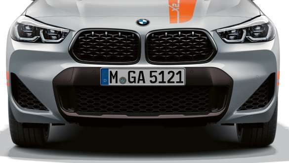 Lufteinlässe BMW X2 F39 Lufteinlässe BMW X2 F39 2020 Brooklyn Grau Frontansicht