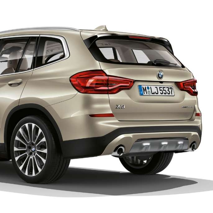 BMW X3 M40i, Modell Luxury Line, Dreiviertel Heckschuss BMW X3 M40i, Modell Luxury Line, Dreiviertel Heckschuss