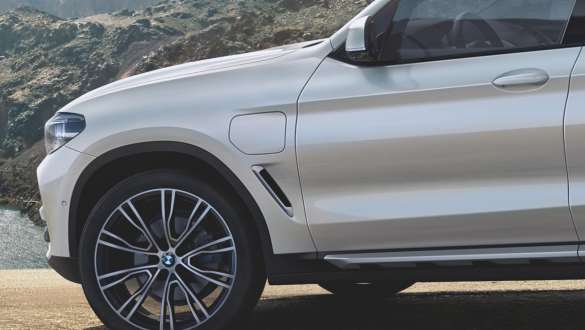 BMW X3 xDrive30e, Ladeklappe inkl. Ladestatus BMW X3 xDrive30e, Ladeklappe inkl. Ladestatus