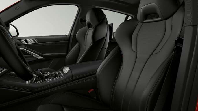 BMW X6 mit BMW xLine, Polsterung. BMW X6 Interieur mit BMW xLine mit Fokus auf Polsterung