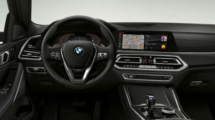 BMW X6 mit BMW xLine, Cockpit. BMW X6 Interieur mit BMW xLine mit Fokus auf das Cockpit.