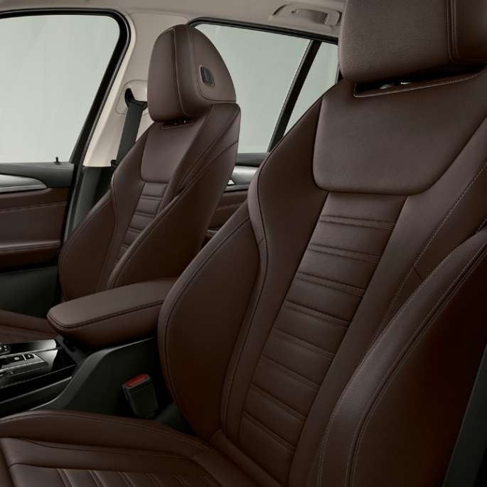 BMW iX3 G08 Modell „Impressive“ Sportsitze in Leder 'Vernasca' Schwarz BMW iX3 G08 2020 Modell „Impressive“ Sportsitze für Fahrer und Beifahrer in Leder 'Vernasca' Schwarz Innenraum