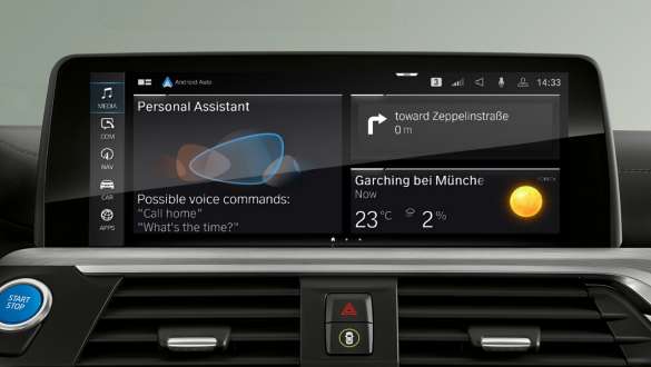 BMW Intelligent Personal Assistant BMW iX3 G08 BMW Intelligent Personal Assistant BMW iX3 G08 2020 Control Display Innenraum