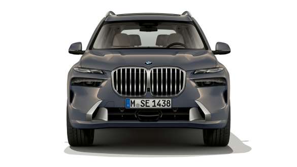 BMW X7 G07 LCI Frontansicht Sparkling Kupfergrau metallic BMW X7 G07 LCI Frontansicht stehend Sparkling Kupfergrau metallic