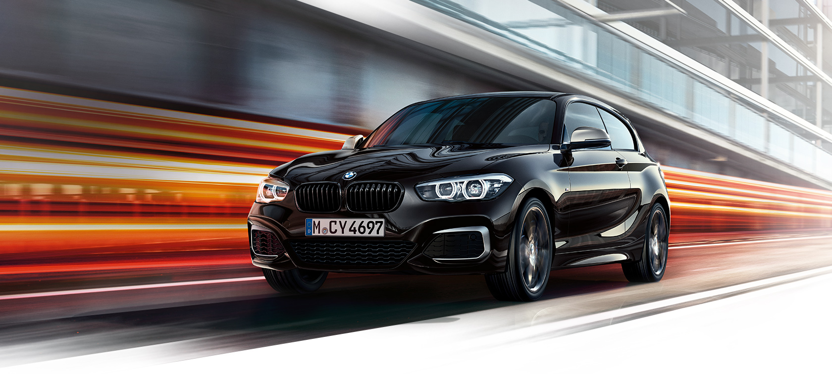 BMW 1er 3-Türer schwarz - Vorderansicht BMW 1er 3-Türer schwarz - Vorderansicht