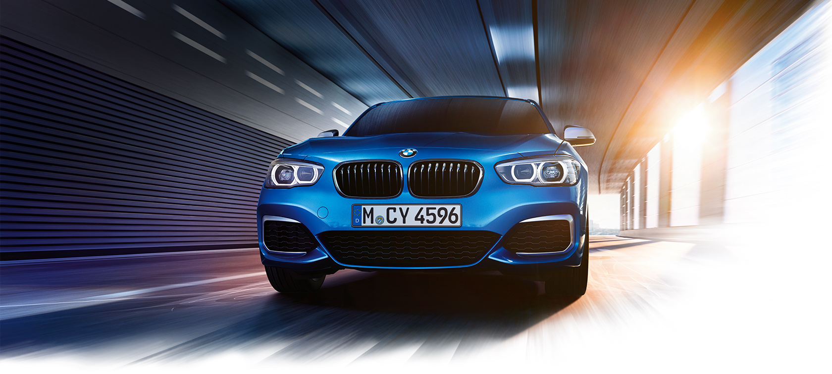 BMW 1er 5-Türer blau - Vorderansicht - Kühlergrill BMW 1er 5-Türer blau - Vorderansicht - Kühlergrill