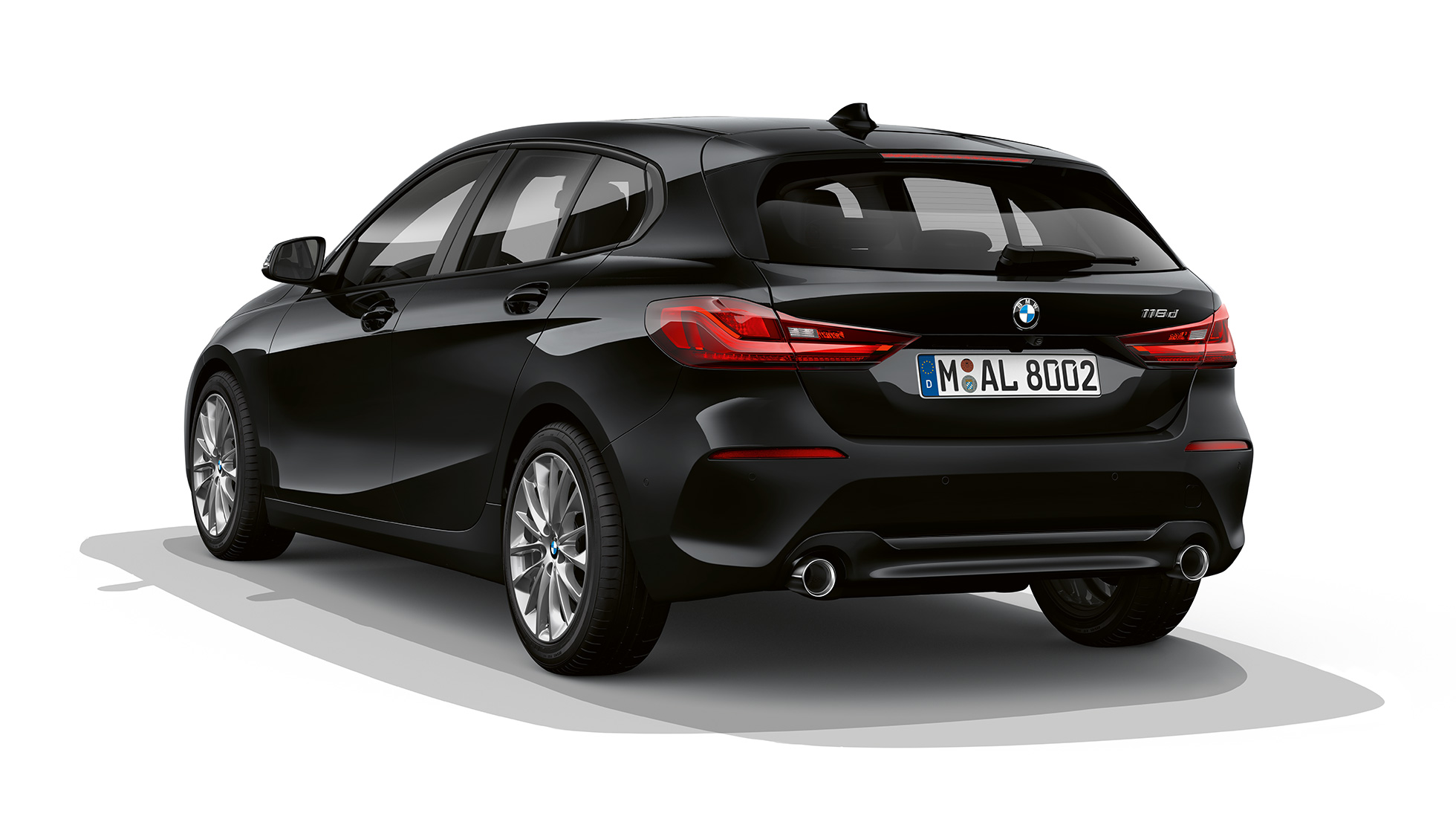 BMW 1er Modell Advantage, Dreiviertel-Heck. BMW 1er Modell Advantage in Schwarz, Studioaufnahme Dreiviertel-Heck.
