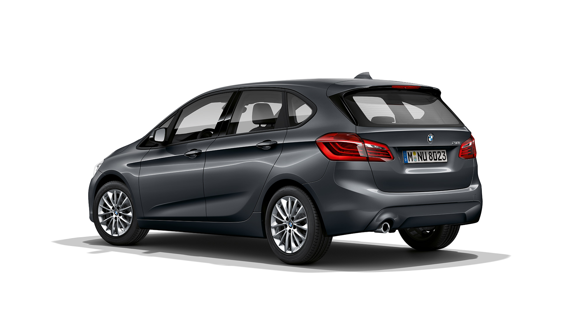 Dreiviertel-Heckansicht BMW 2er Active Tourer Modell Advantage BMW 2er Active Tourer 218i F45 2018 Mineralgrau metallic Dreiviertel-Heckansicht