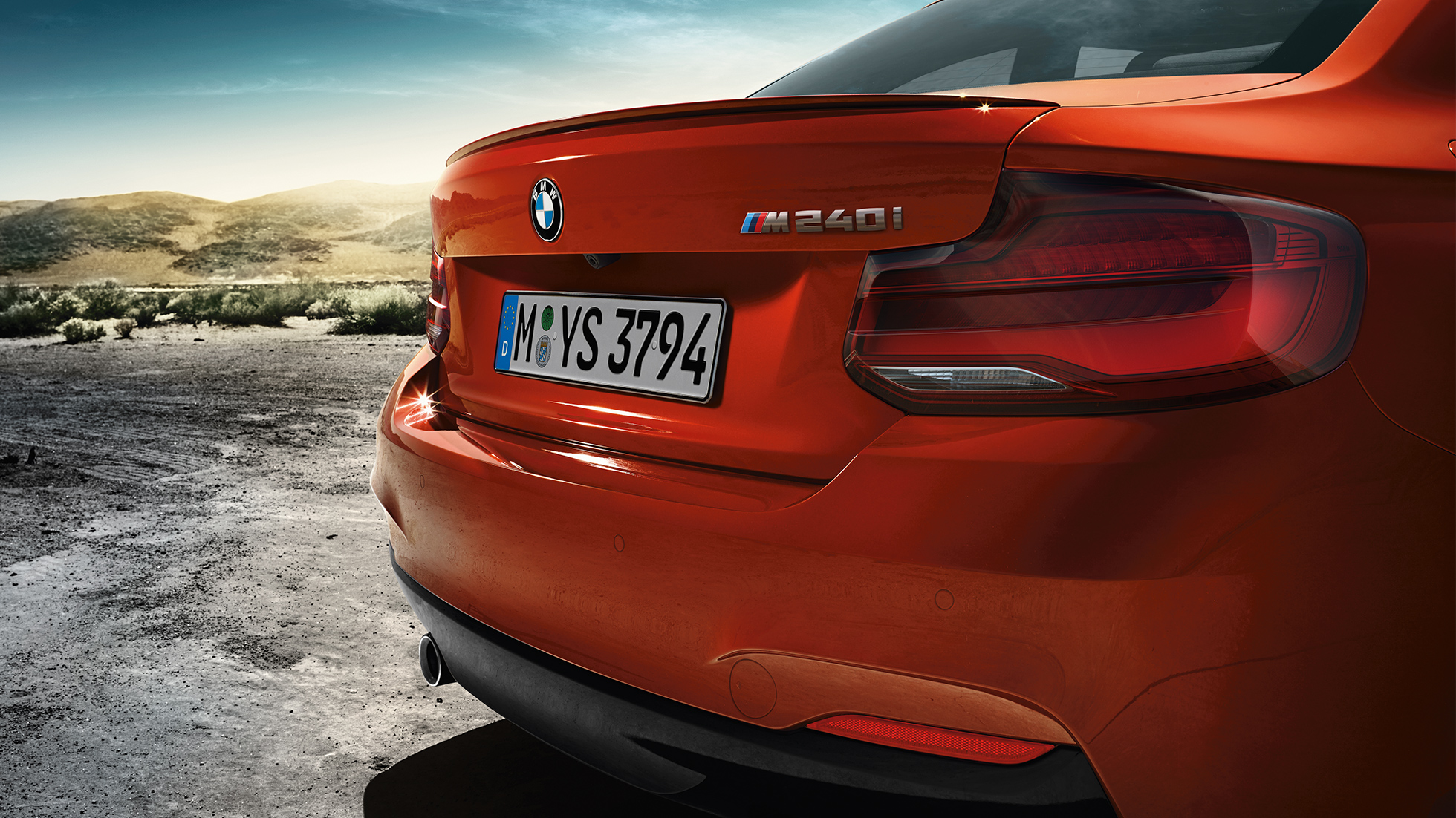 BMW 2er Coupé, Modellname am Heck BMW 2er Coupé, Modellname am Heck