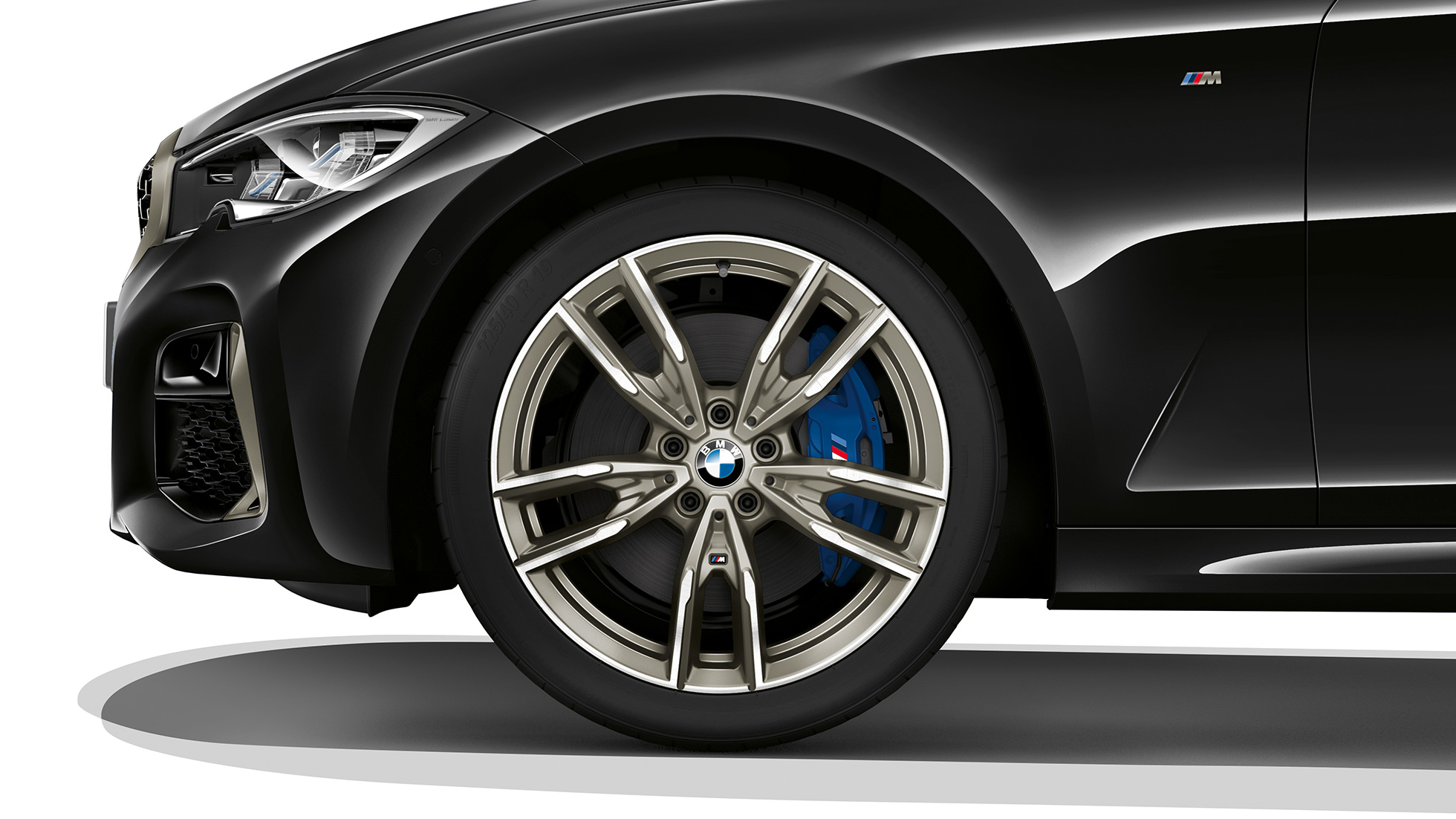 BMW 3er Limousine, M340i xDrive Leichtmetallrad. Nahaufnahme des Leichtmetallrads der BMW 3er M340i xDrive Limousine.