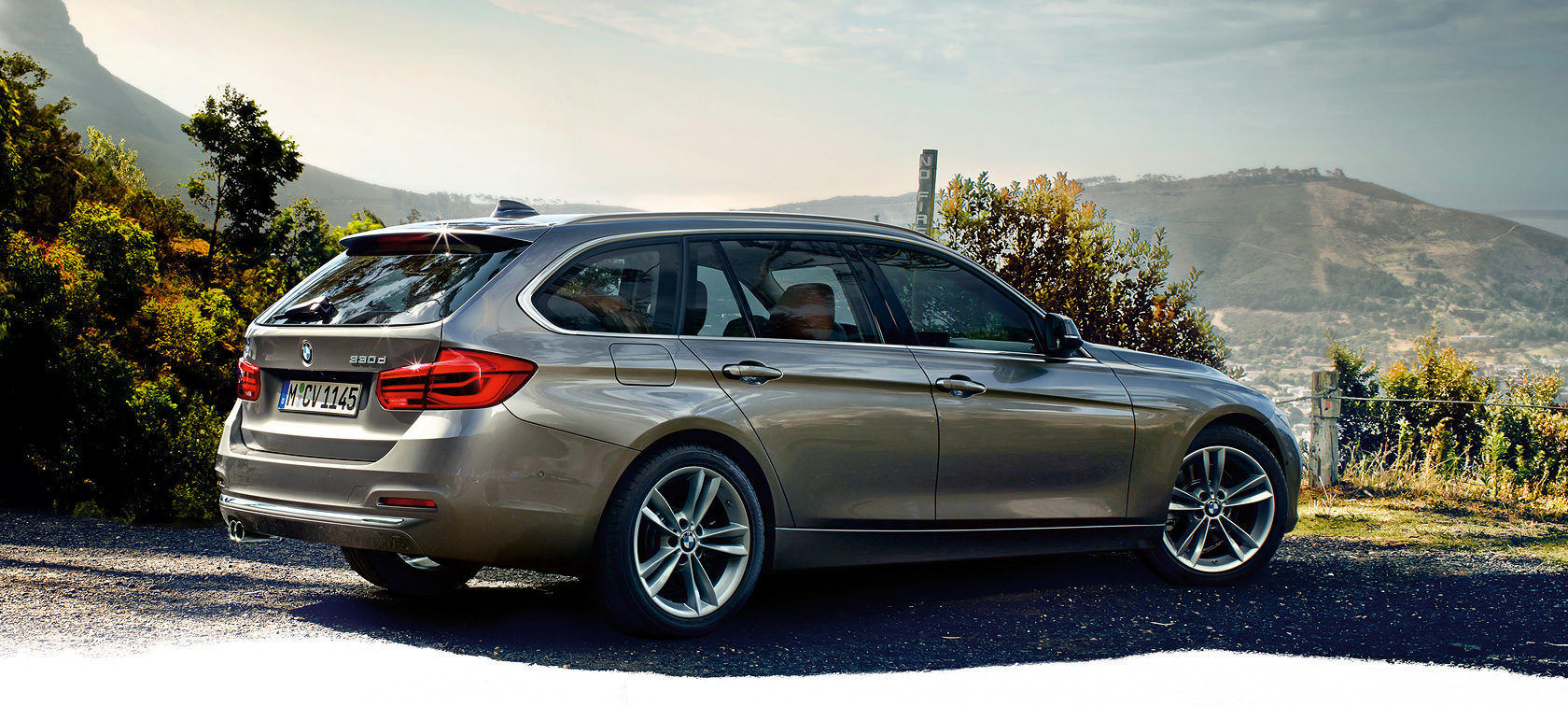 BMW 3er Touring grau - Seitenansicht BMW 3er Touring grau - Seitenansicht