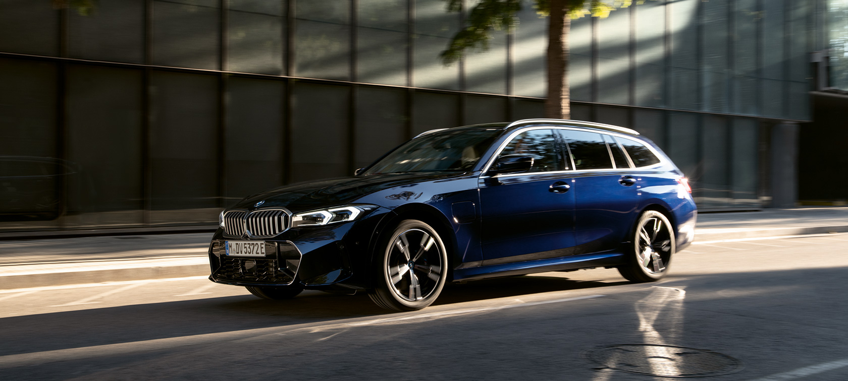 BMW 3er Touring: Modelle, technische Daten, Hybrid & Preise (G21