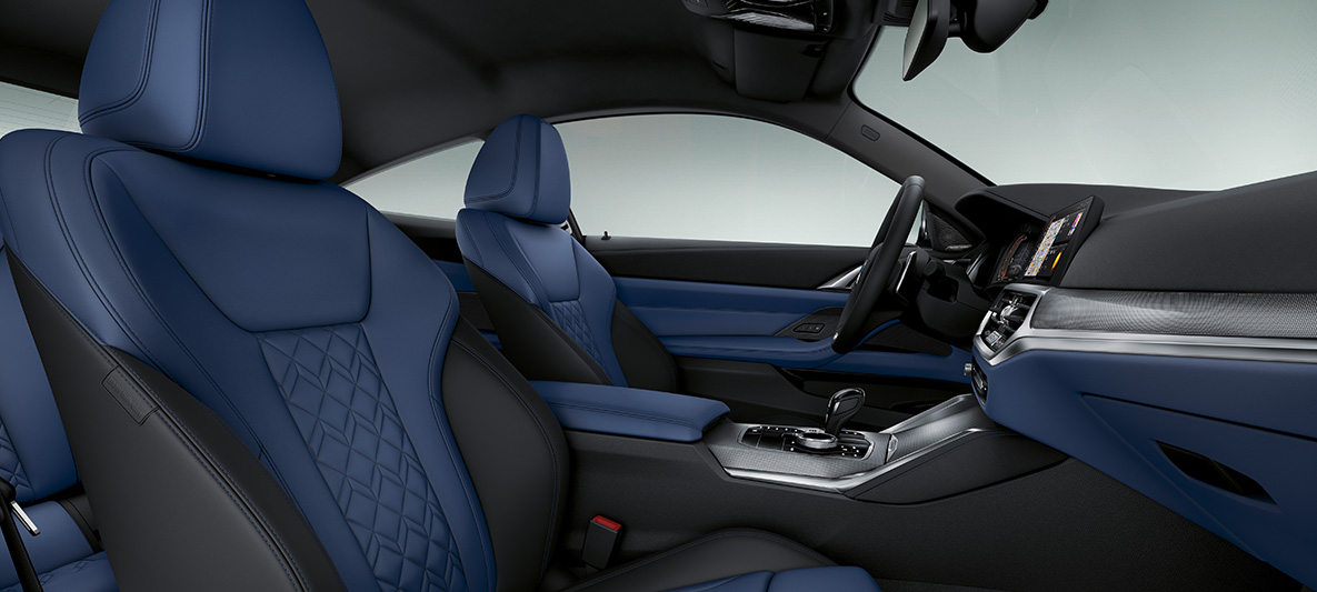 Lederausstattung 'Merino' Fjordblau/SchwarzBMW 4er Coupé Individual 2020 G22 Innenraum BMW Individual erweiterte Lederausstattung 'Merino' Fjordblau/SchwarzBMW 4er Coupé Individual G22 2020 Innenraum Cockpit