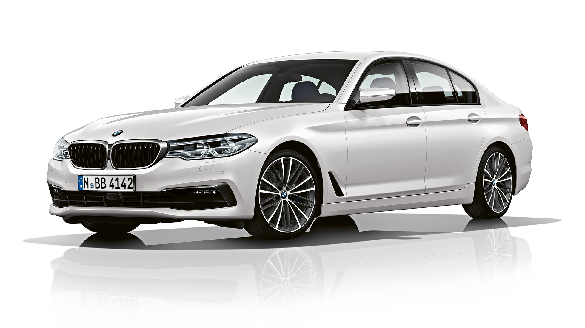 Sport Line Dreiviertel-Frontansicht BMW 5er Limousine Sport Line BMW 5er Limousine 540i Limousine G30 Alpinweiß metallic Dreiviertel-Frontansicht