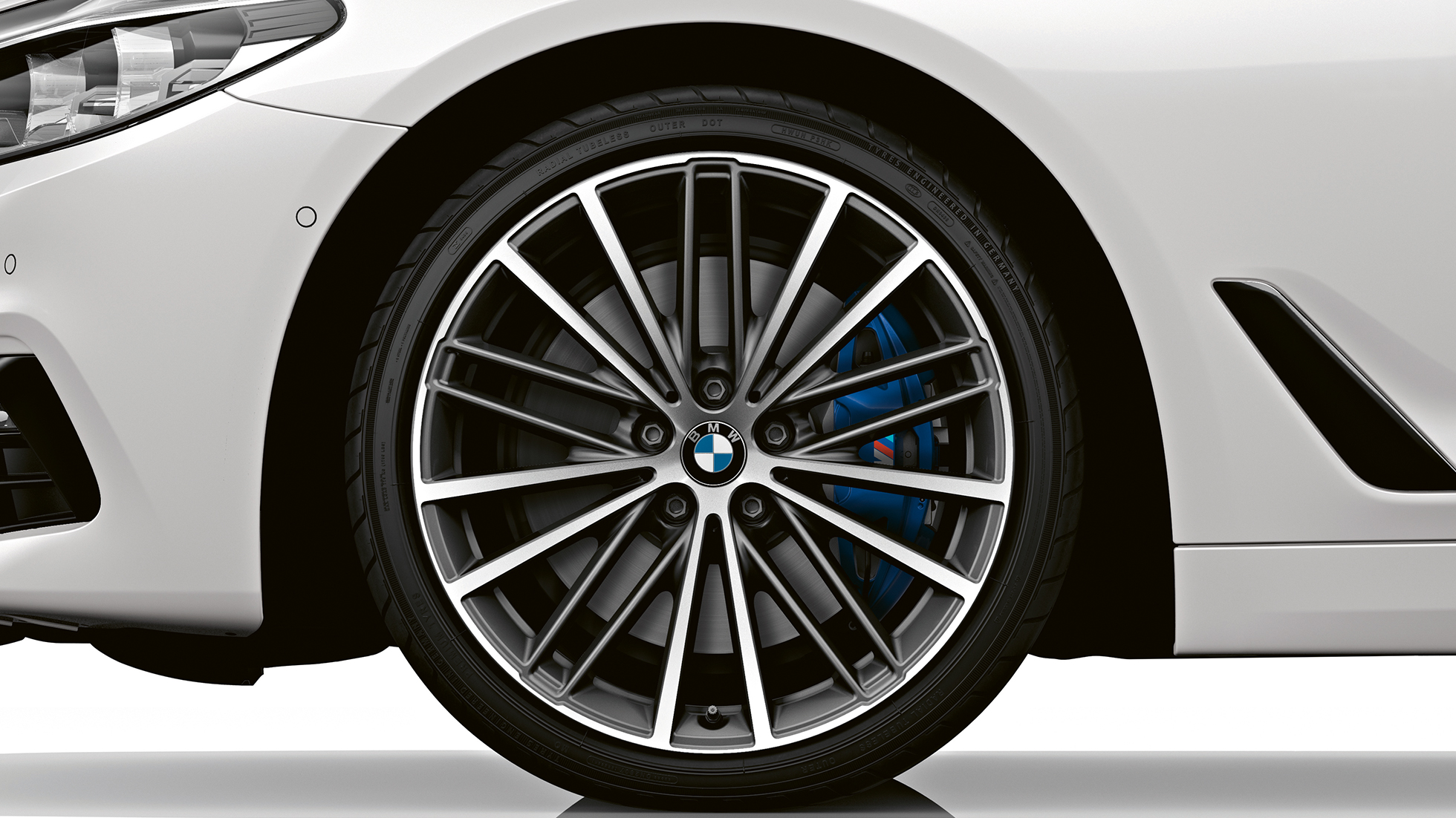 Sport Line Räder BMW 5er Limousine Sport Line BMW 5er Limousine 540i Limousine G30 Alpinweiß metallic Räder