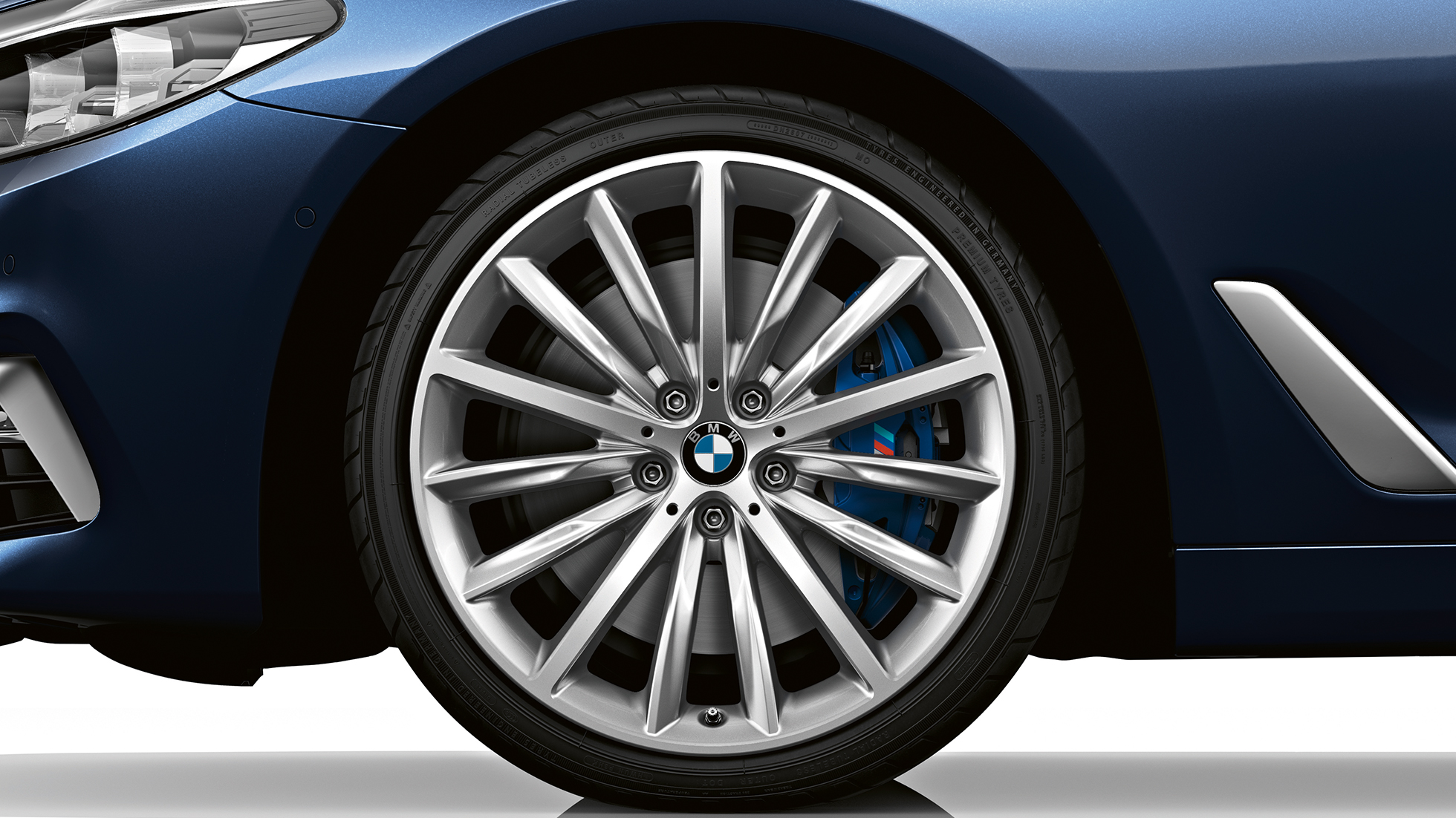 Luxury Line Räder BMW 5er Limousine Luxury Line BMW 5er Limousine 540d Limousine G30 Imperialblau Brillanteffekt metallic Räder