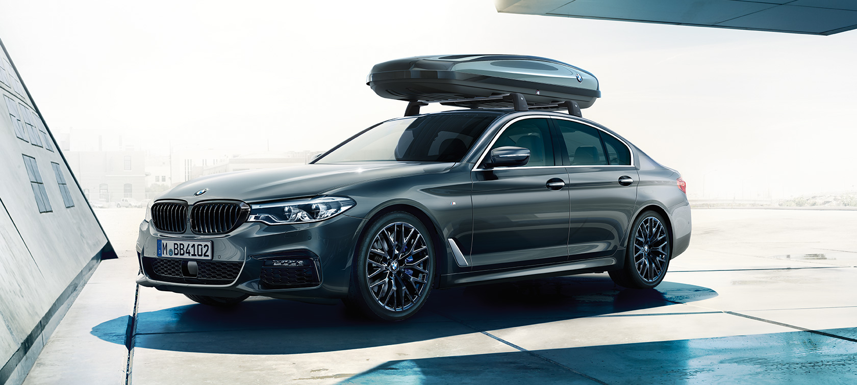 Zubehör BMW 5er Limousine G30 BMW 5er Limousine mit BMW Dachbox 520