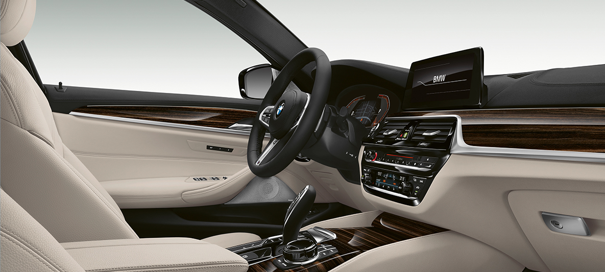 BMW Individual Cockpit BMW 5er Touring BMW Individual BMW 5er Touring G31 Cockpit Seitenansicht