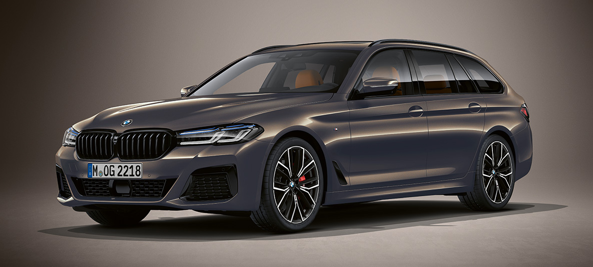 Individual Lackierung BMW 5er Touring G31 BMW 5er Touring Individual G31 Facelift 2020 Dreiviertel-Front stehend