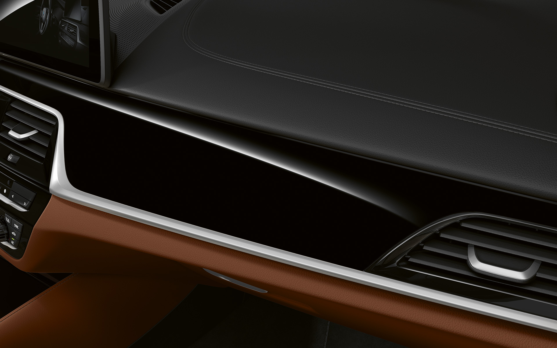BMW 5er Touring G31 Facelift 2020 Cockpit im Detail BMW Individual Interieurleisten Pianolack schwarz
