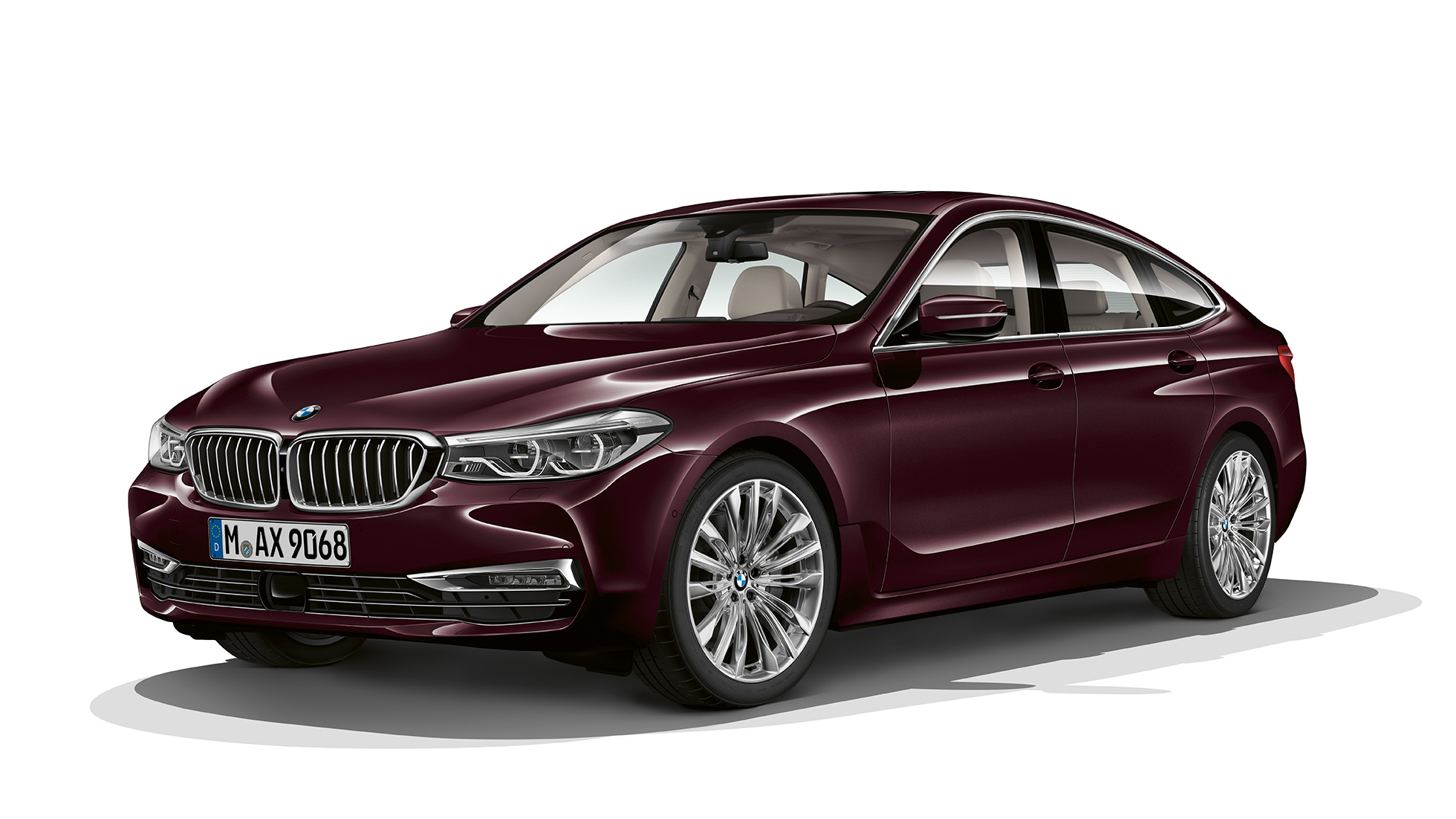 BMW 6er Gran Turismo G32 Luxury Line Dreiviertel-Frontansicht BMW 6er Gran Turismo G32 2017 Luxury Line Royal Burgundy Red Dreiviertel-Frontansicht