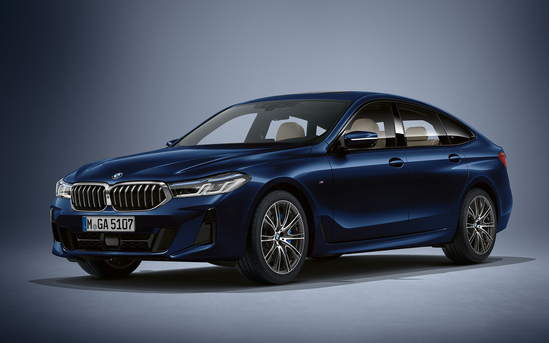 BMW Individual Lackierung Tansanitblau metallic BMW 6er Gran Turismo G32 2020 BMW Individual Lackierung Tansanitblau metallic BMW 6er Gran Turismo G32 2020 Dreiviertel-Front stehend