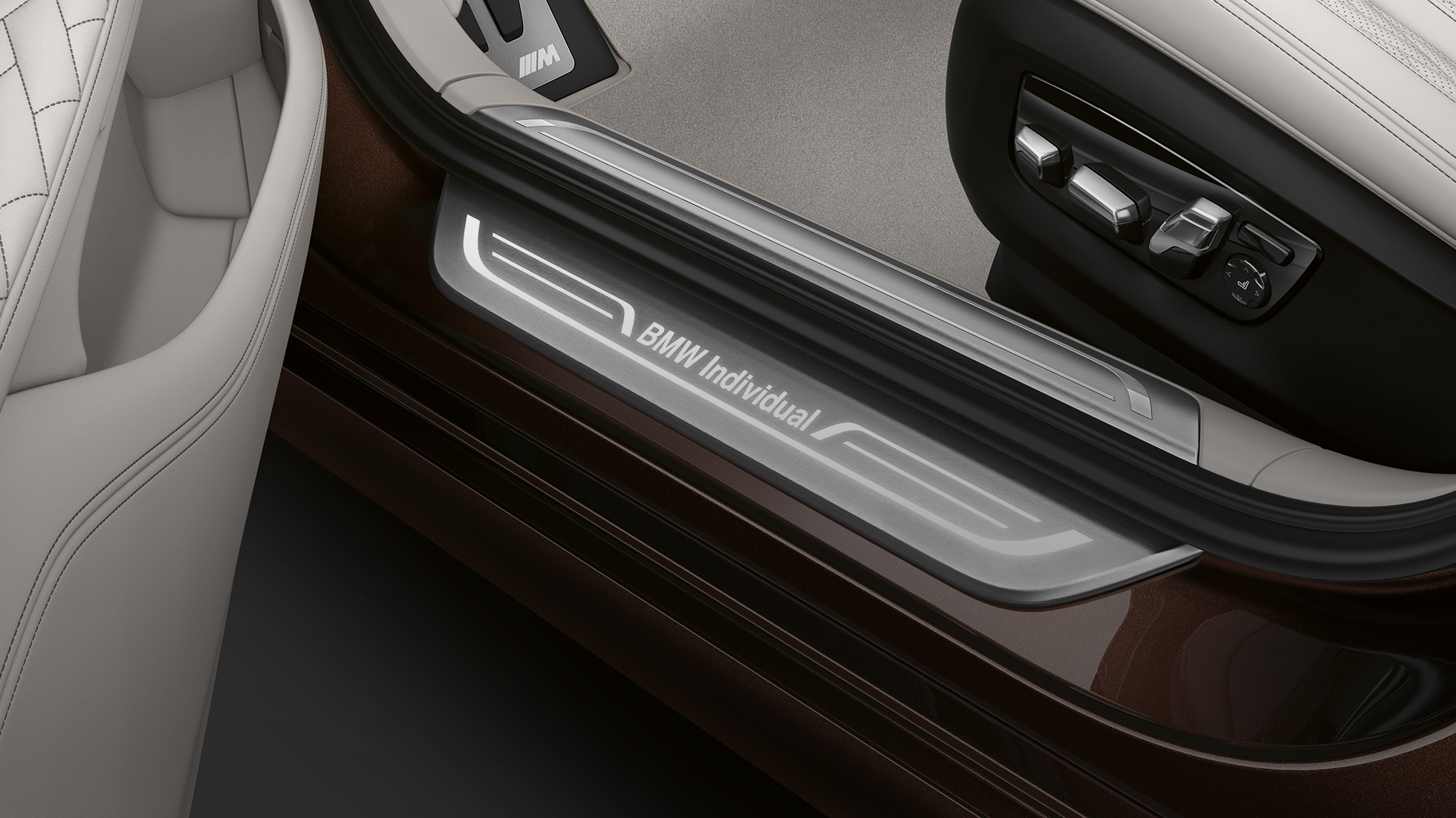 BMW Individual 7er Limousine Einstiegsleiste BMW 7er Limousine: Einstiegsleiste mit BMW Individual Schriftzug