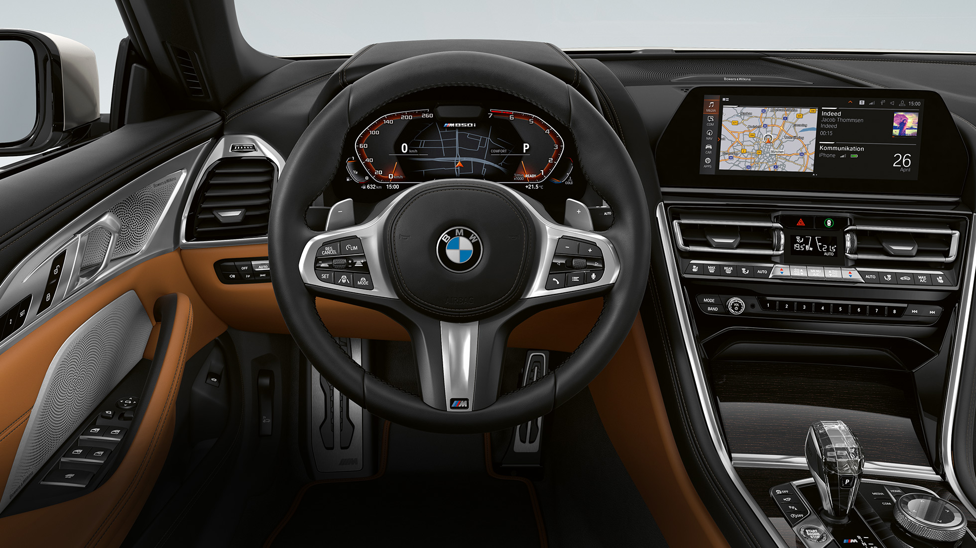 BMW M850i xDrive, M Lederlenkrad mit Schaltwippen und Multifunktion. BMW M850i xDrive, M Lederlenkrad mit Schaltwippen und Multifunktion.