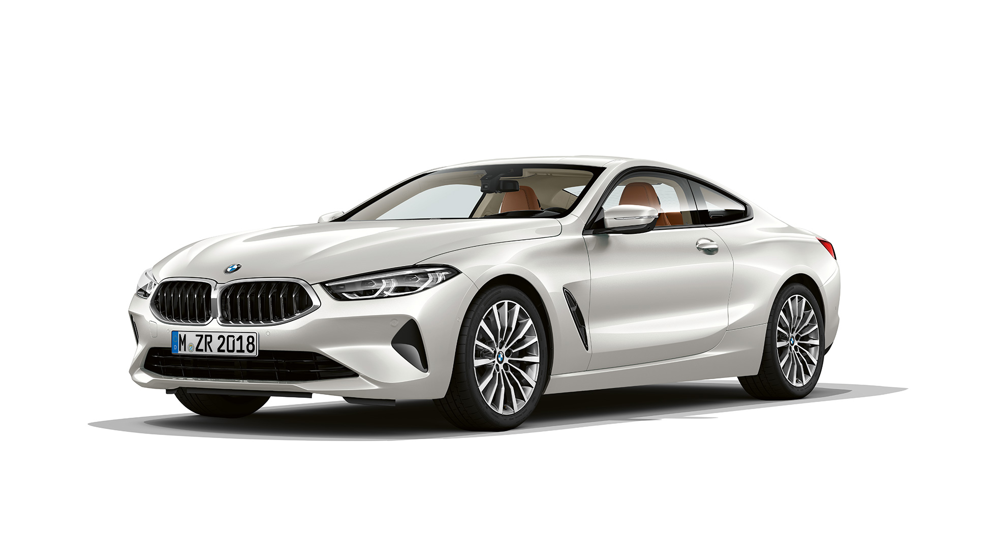 BMW 8er Coupé, Dreiviertel-Frontansicht. BMW 8er Coupé, Mineralweiß metallic, Dreiviertel-Frontansicht.