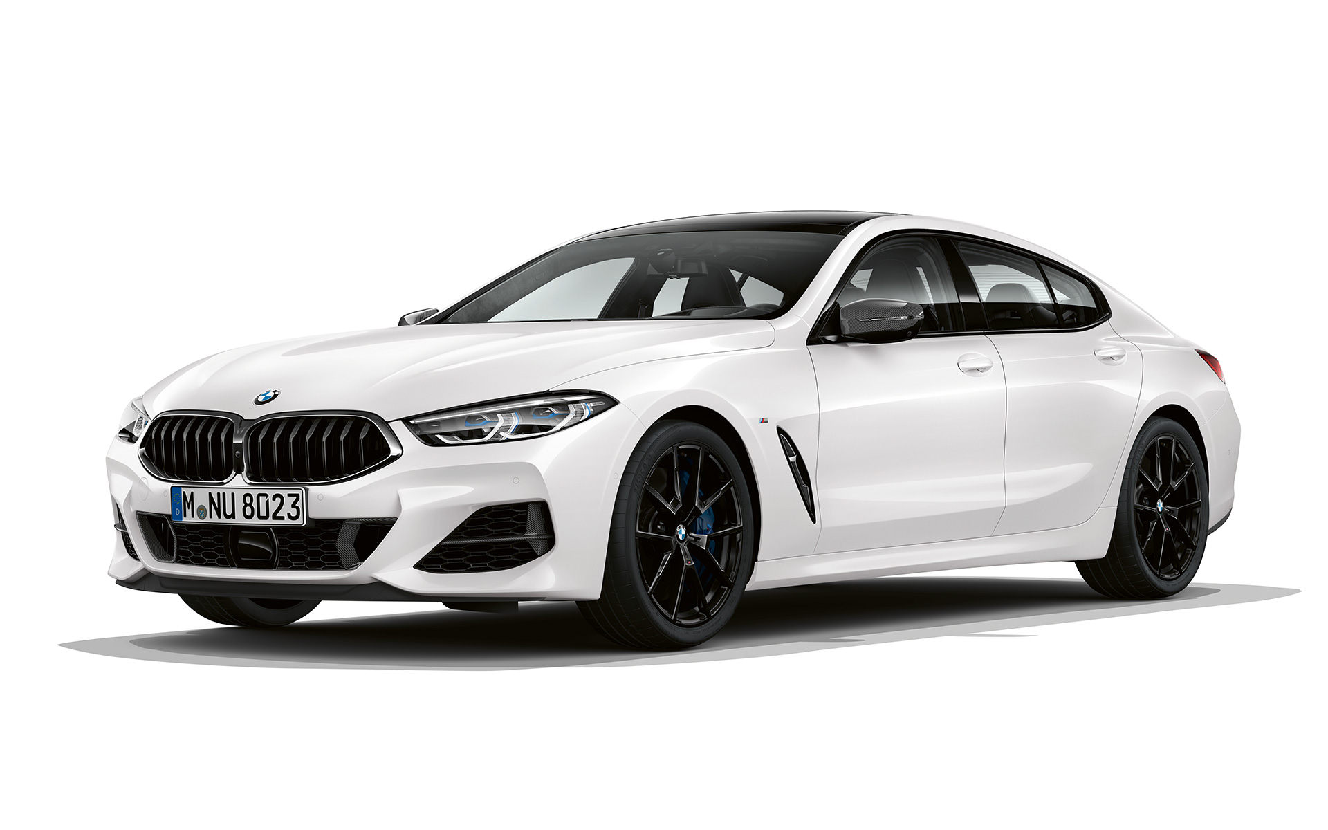 Pure Contrast Dreiviertel-Frontansicht BMW 8er Gran Coupé, Pure Contrast Dreiviertel-Frontansicht