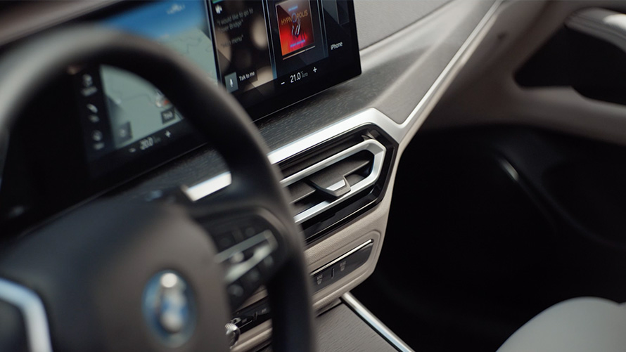 BMW i4 eDrive40 G26 2021 Mineralweiß Interieur-Design im Detail Video BMW i4 eDrive40 G26 2021 Mineralweiß Interieur-Design im Detail Video