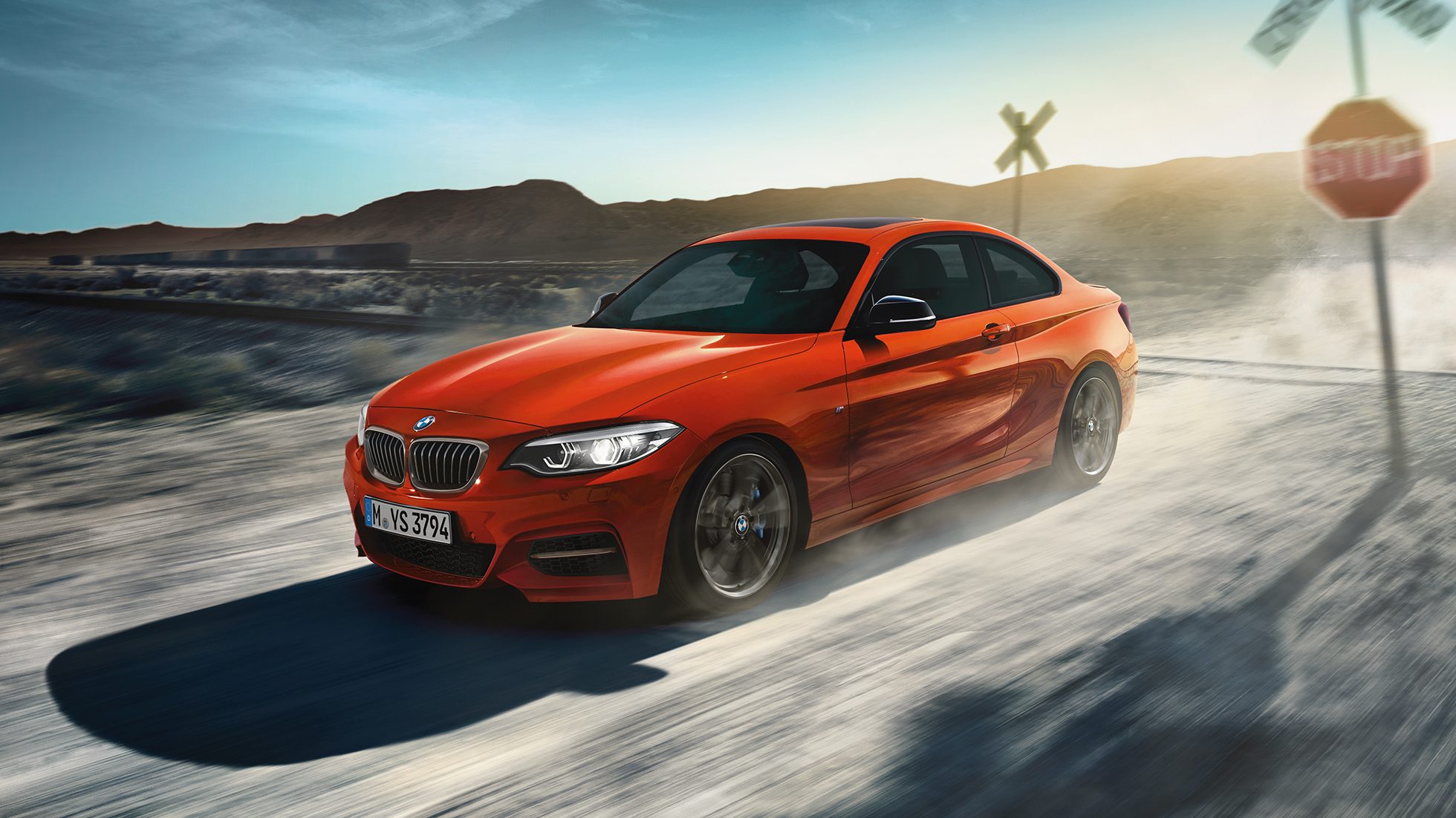 Design BMW M240i Coupé Design BMW M240i Coupé F22 2017 Sunset Orange metallic Dreiviertel-Frontansicht