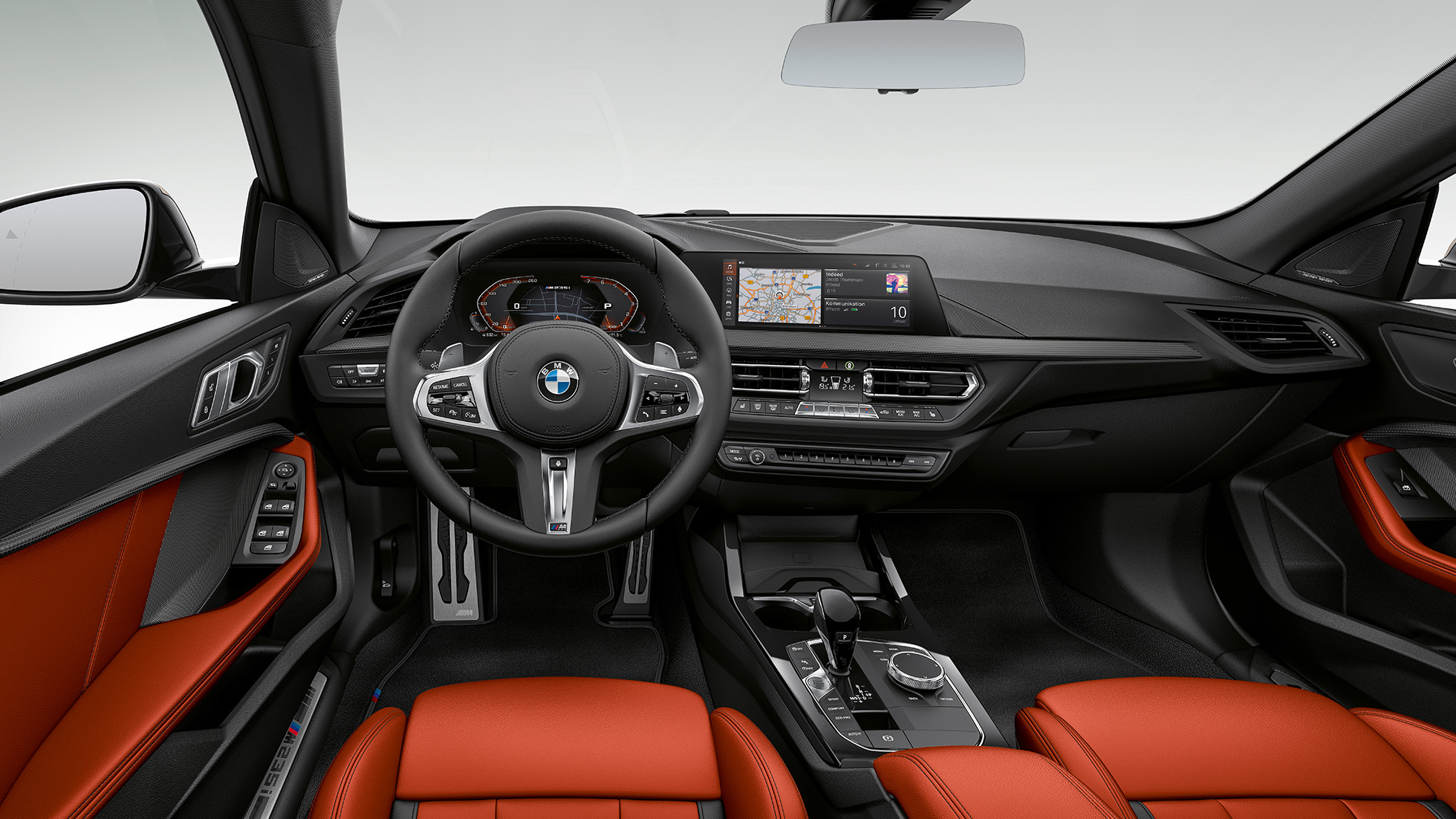 Cockpit BMW M235i xDrive Gran Coupé Fahrerorientiertes Cockpit BMW M235i xDrive Gran Coupé 2020 F44 Interieur